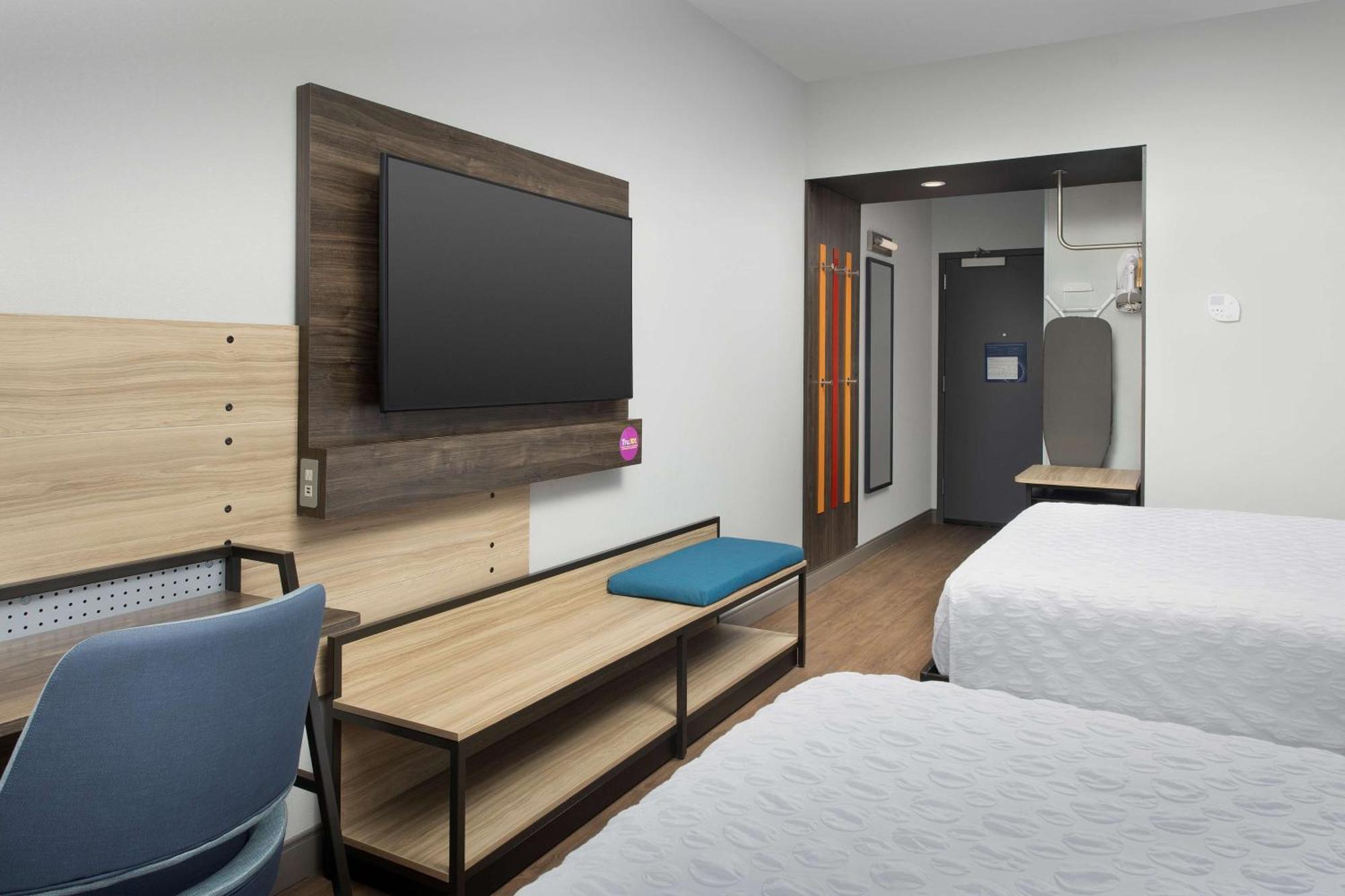 Tru By Hilton Orlando Convention Center Hotel Williamsburg ภายนอก รูปภาพ