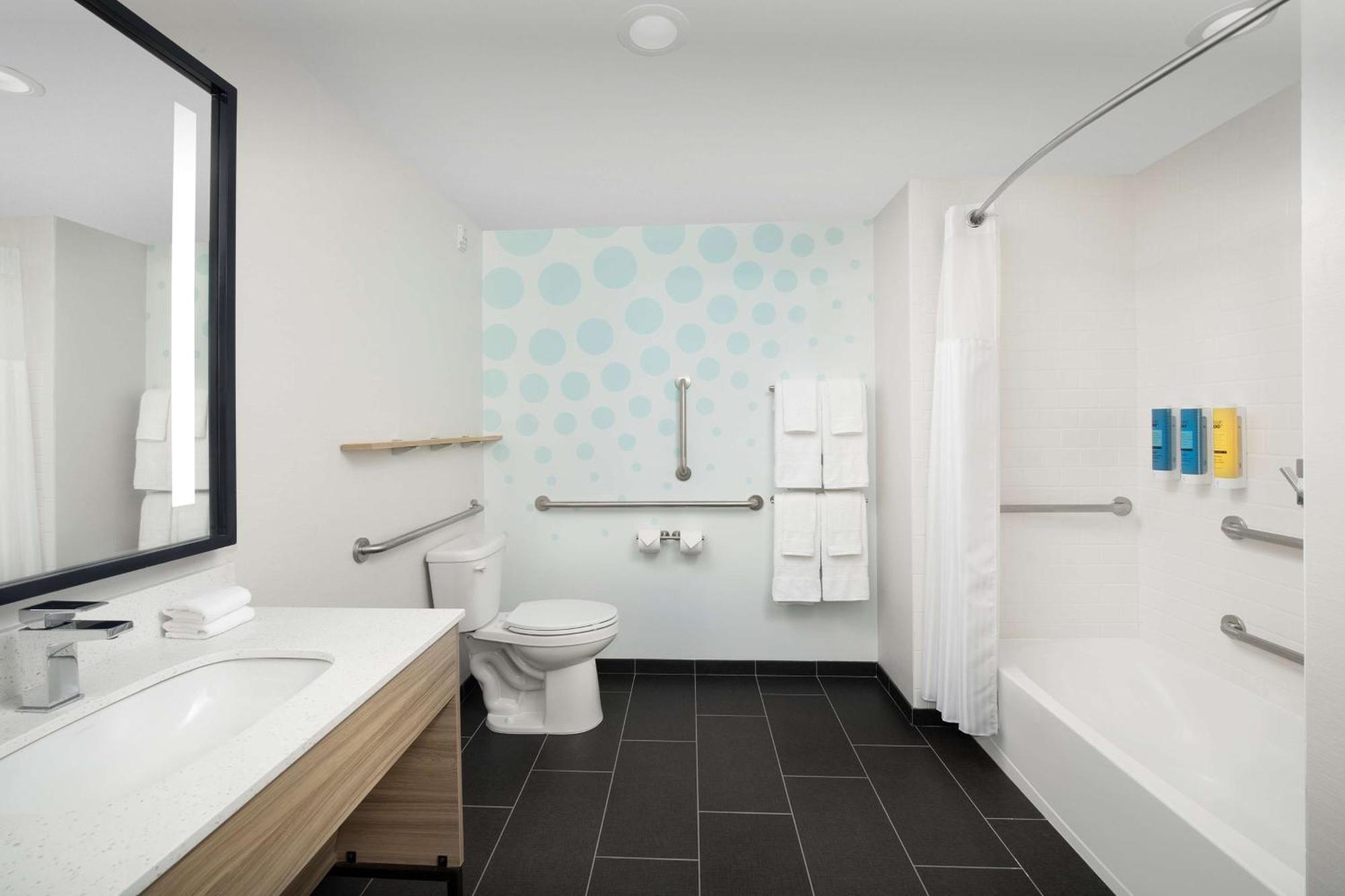 Tru By Hilton Orlando Convention Center Hotel Williamsburg ภายนอก รูปภาพ