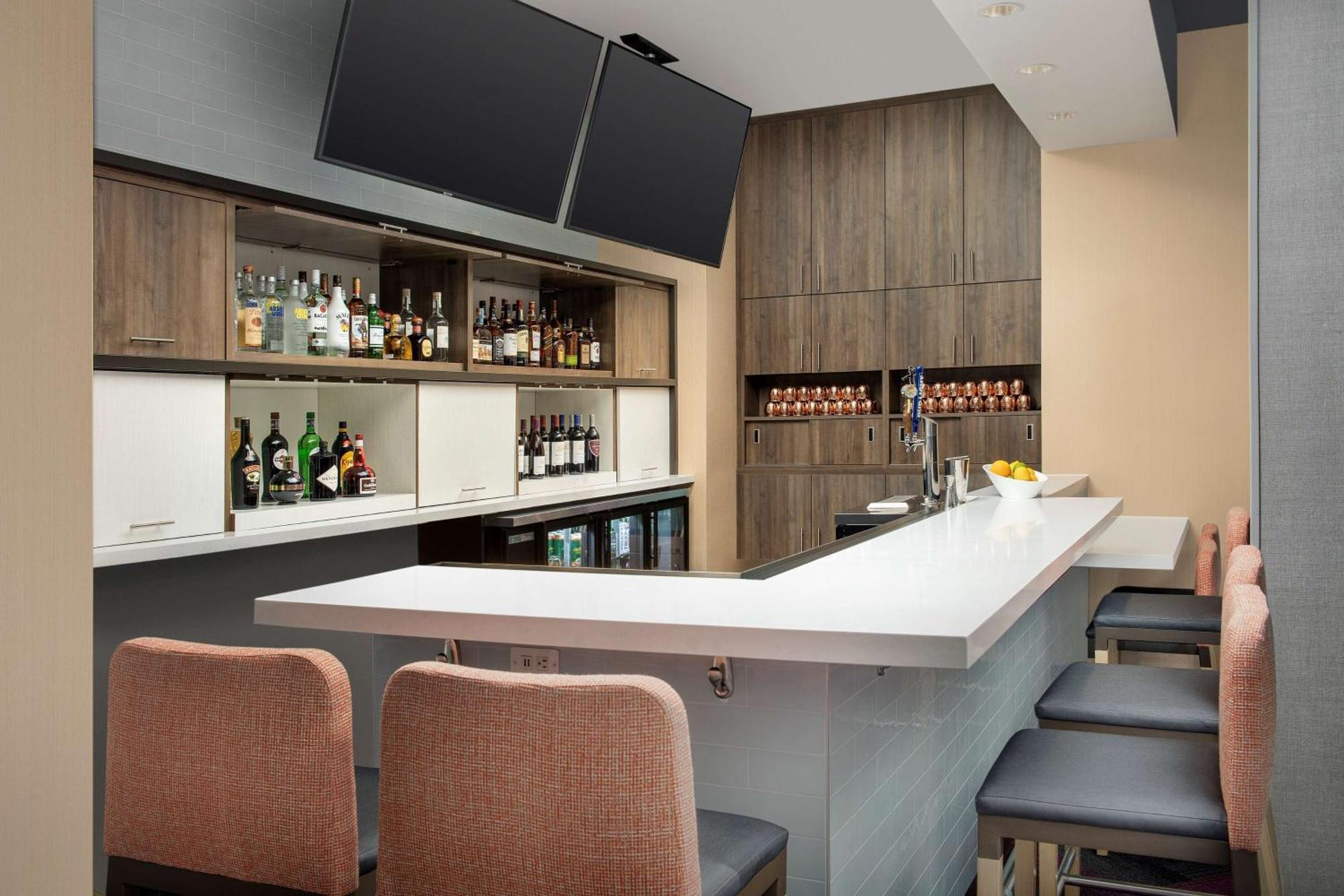 Tru By Hilton Orlando Convention Center Hotel Williamsburg ภายนอก รูปภาพ